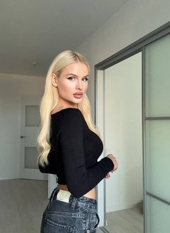 Cartier - escort in Dubai Photo 3 of 12
