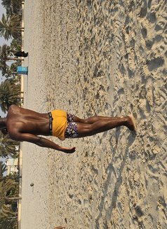 Cartwright - Acompañantes masculino in Dubai Photo 3 of 3