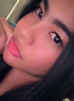 Casandra - escort in Singapore Photo 2 of 6