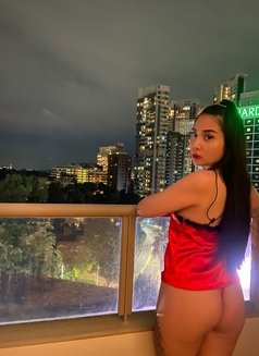 Casey - escort in Manila Photo 1 of 1