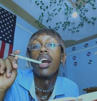 Cash - Transsexual escort in Nairobi