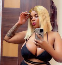 Queen of GFE - puta in Pune Photo 2 of 5