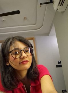 Cash on Delivery - escort agency in Surat Photo 4 of 11