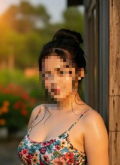 Cash on Delivery - escort in Guwahati Photo 2 of 6