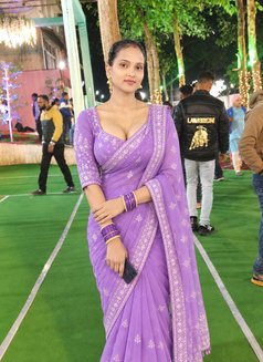 Cash on Delivery - escort in Hyderabad Photo 11 of 12