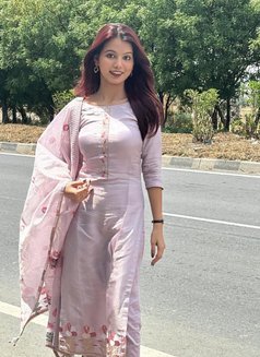 Cash on Delivery Komal - escort in Ahmedabad Photo 2 of 2