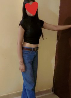 Cash on Delivery Meeting 24/7 Available - puta in New Delhi Photo 2 of 6