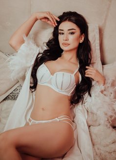 Cash Pay Best Genuine Vip Model Availabl - Agencia de putas in Pune Photo 2 of 11