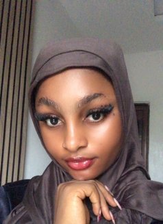 Cash Payment - escort in Muscat Photo 3 of 5