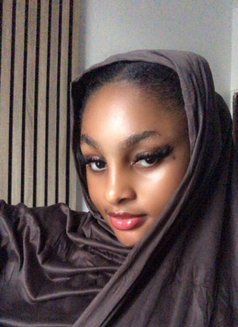 Cash Payment - escort in Muscat Photo 5 of 5