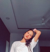 Cash Payment Genuine Call Girls Escorts - puta in Surat
