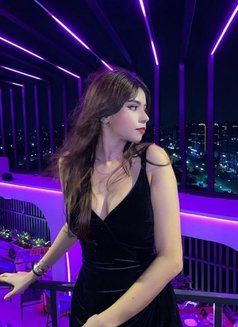 Cash Payment - escort in Hyderabad Photo 2 of 2