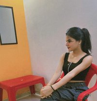 Cash Payment+safe Secure Network - escort in Surat