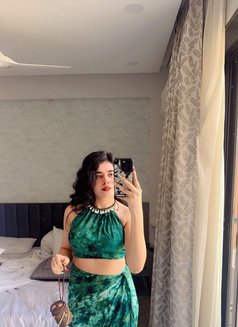 Cash Payment escort service - escort in Raipur Photo 2 of 4