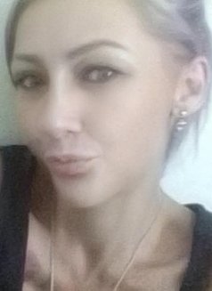 Cass - escort in Cape Town Photo 5 of 7