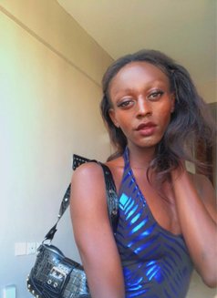 Cassandra - Transsexual escort in Nairobi Photo 3 of 6