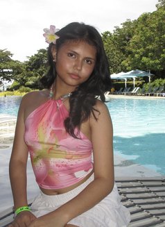 Cassandra - Transsexual escort in Butuan Photo 4 of 5