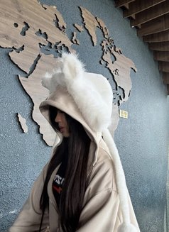 Cassandra in HK - escort in Hong Kong Photo 6 of 7