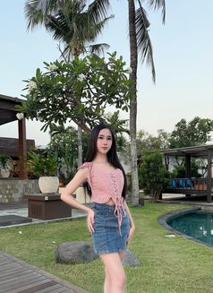 Cassandra - escort in Bali Photo 6 of 8