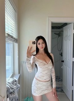 Cassandra - escort in Bali Photo 8 of 8