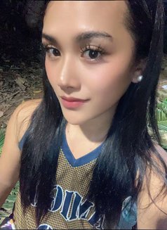 Cassie - Transsexual companion in Cebu City Photo 3 of 5