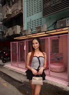 Cassie - Transsexual escort in Manila Photo 9 of 10