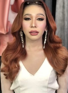 Cassie - Acompañantes transexual in Manila Photo 7 of 8