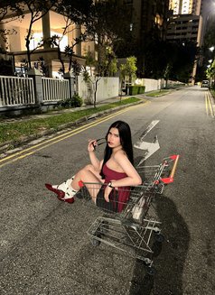 Cassie Miller - Acompañantes transexual in Makati City Photo 14 of 14