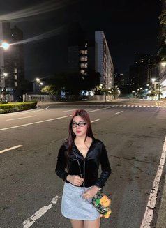 Cassie Perrey - escort in Manila Photo 5 of 6