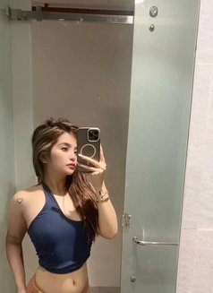 Cassie - the Courtesans of Manila - escort agency in Manila Photo 7 of 7