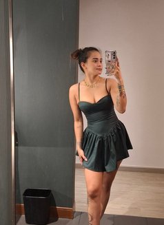 Cassy - escort in Bangkok Photo 5 of 10