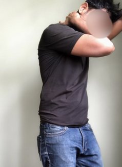 Casual Connection - Male escort in Colombo Photo 2 of 4