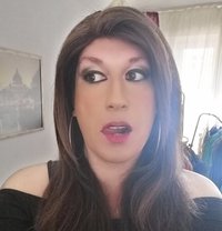 Cat Deluxe - Transsexual escort in Berlin