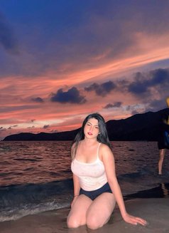 Catalina - Transsexual escort in Manila Photo 11 of 12
