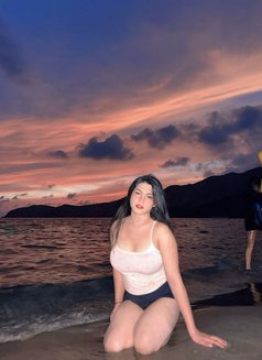 Catalina - Transsexual escort in Manila Photo 12 of 12