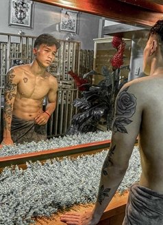 Catalogue Boyz - Male escort in Ho Chi Minh City Photo 11 of 30