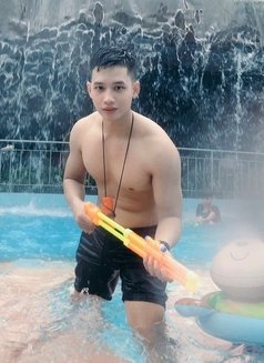 Catalogue Boyz - Male escort in Ho Chi Minh City Photo 13 of 30