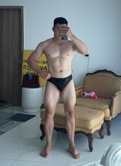 Catalogue Boyz - Male escort in Ho Chi Minh City Photo 17 of 30