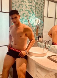 Catalogue Boyz - Male escort in Ho Chi Minh City Photo 25 of 30