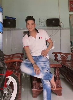 Catalogue Boyz - Male escort in Ho Chi Minh City Photo 27 of 30