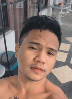 Catch Me Daddy - Male escort in Quezon Photo 1 of 3