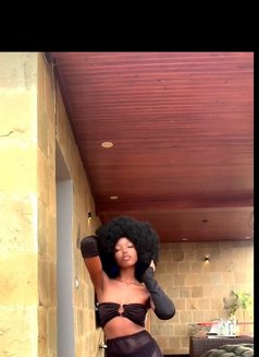 Catchy - escort in Shanghai Photo 5 of 10