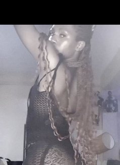 Cate🫴🦋 - Transsexual escort in Nairobi Photo 8 of 8