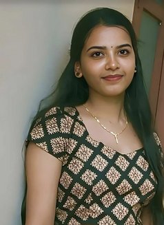 Catherine - dominatrix in Chennai Photo 1 of 2