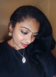 Catherine - dominatrix in Chennai Photo 2 of 2