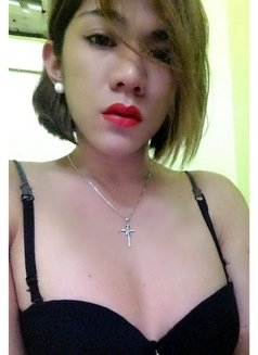 Catherine Jones ( FANTASY FULFILLER ) - Transsexual escort in Makati City Photo 5 of 16