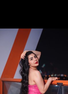 Catherine - puta in Dubai Photo 10 of 11
