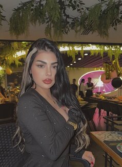 Catherine - puta in Dubai Photo 5 of 5