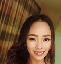 Cathy - escort in Manila
