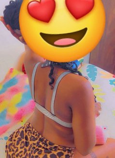 Cathy Hot Babe - puta in Pune Photo 8 of 8